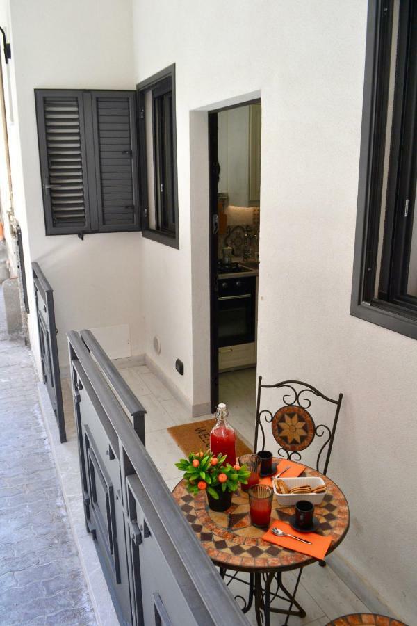 I Pupi - Sicilian Apartment Giardini-Naxos Extérieur photo